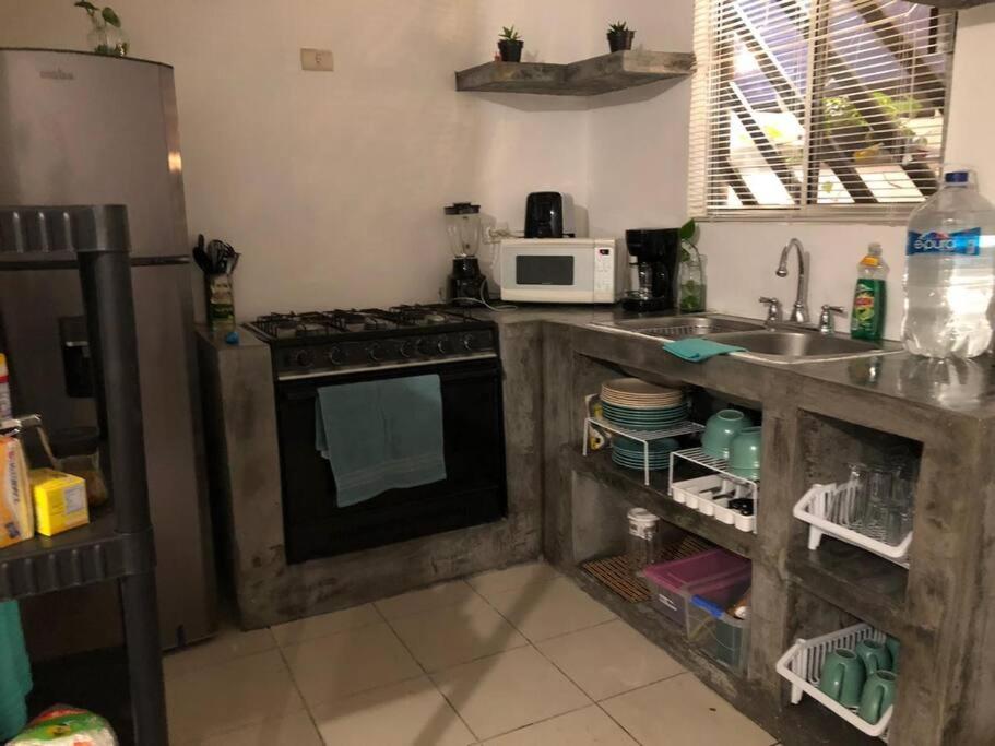 Comfortable And Private House 2 Bedrooms Wifi Parking Free Monterrey Eksteriør bilde