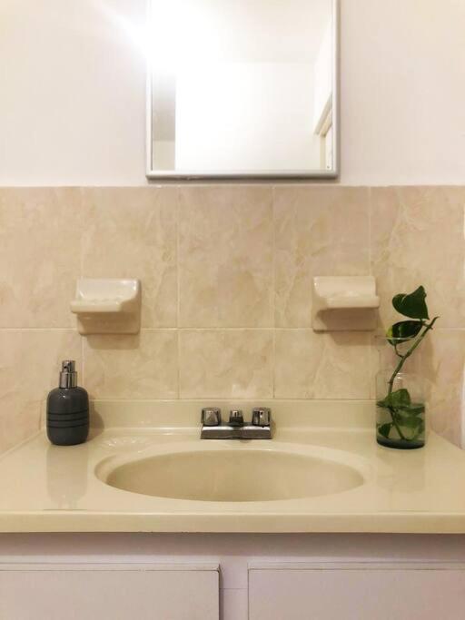Comfortable And Private House 2 Bedrooms Wifi Parking Free Monterrey Eksteriør bilde